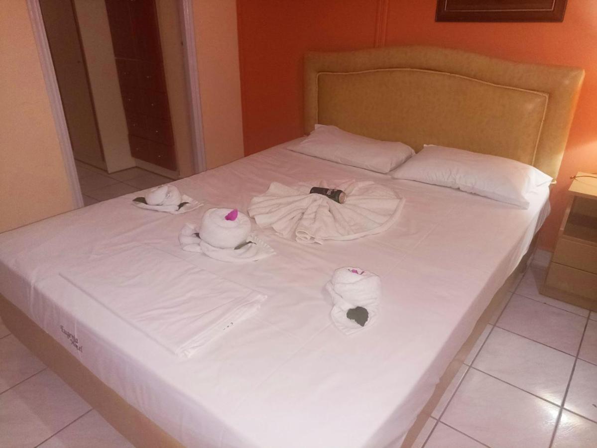 尤金妮亚酒店及公寓 拉加纳斯 外观 照片