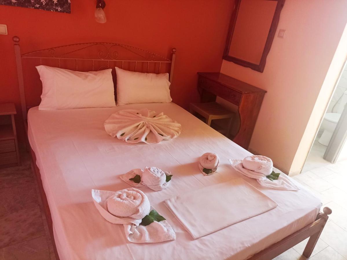 尤金妮亚酒店及公寓 拉加纳斯 外观 照片