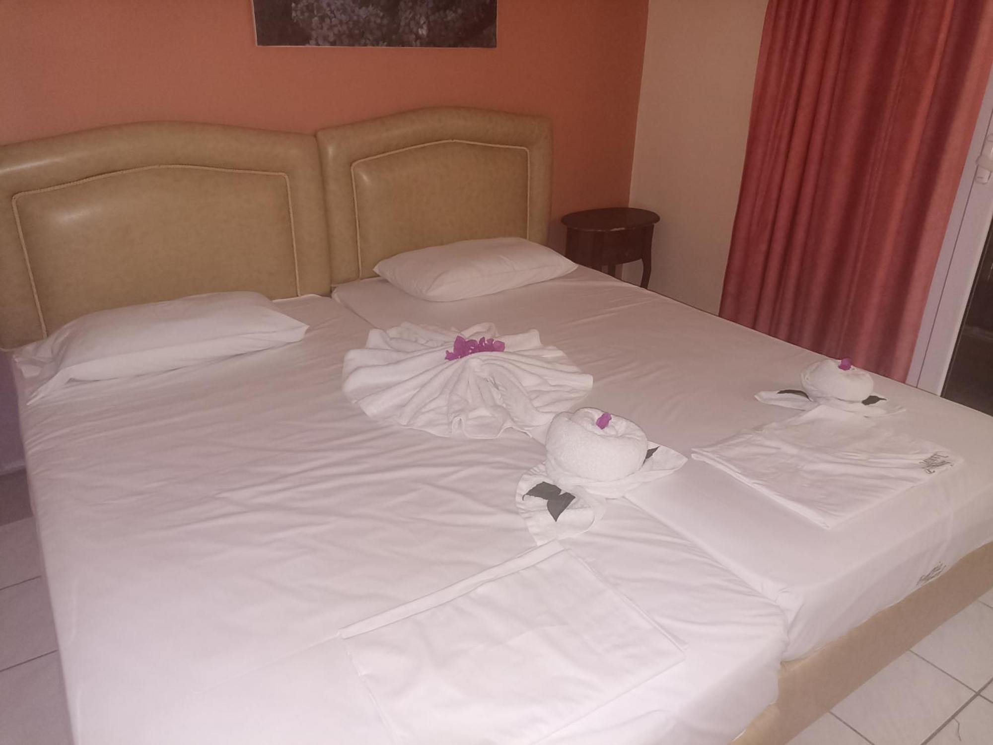 尤金妮亚酒店及公寓 拉加纳斯 客房 照片